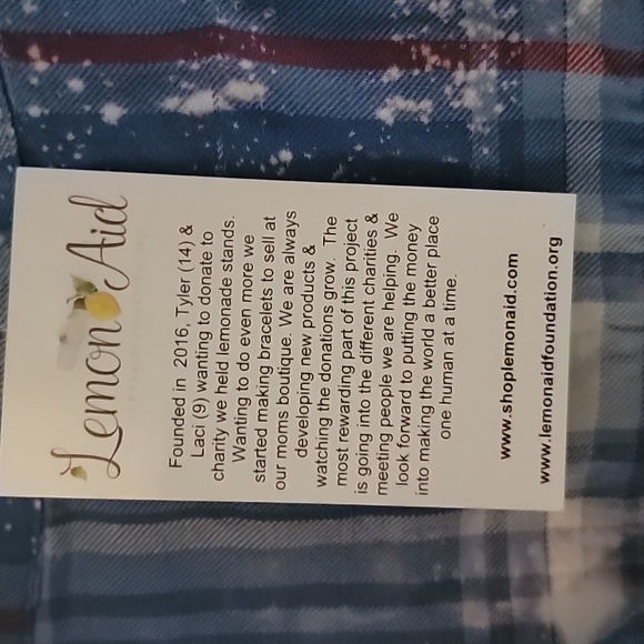 Bleached plaid top - Picture 2 of 5